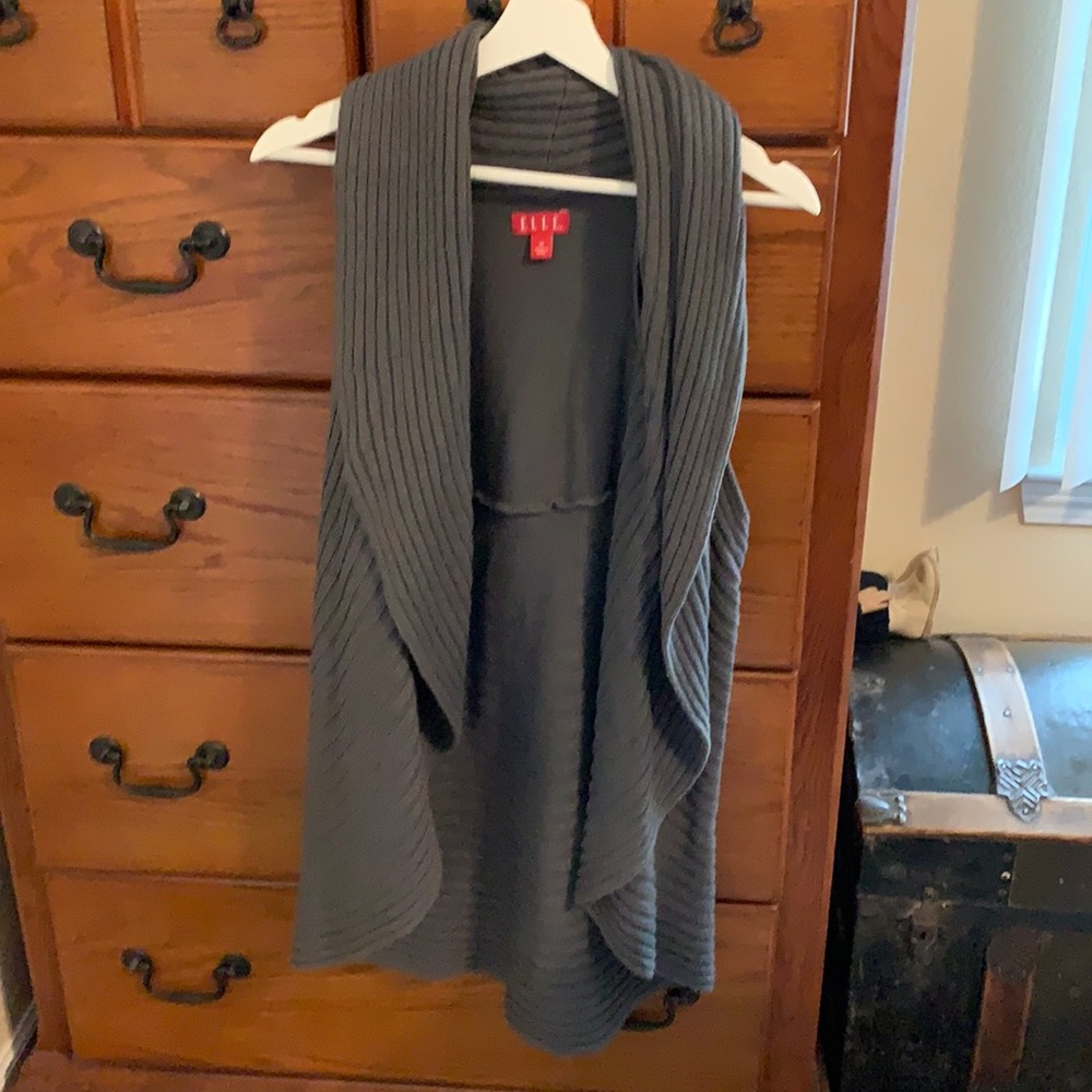 Grey Elle sweater vest cardigan